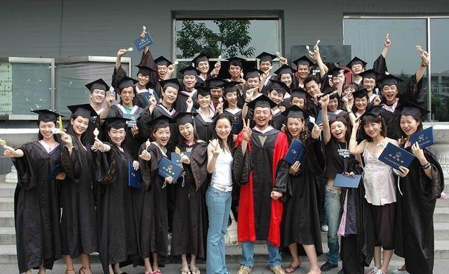 演员研究生，演艺与学术的双重探索之路